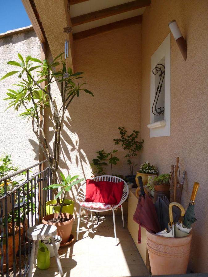 Bed and Breakfast Chez Patrick Roujan Exterior foto