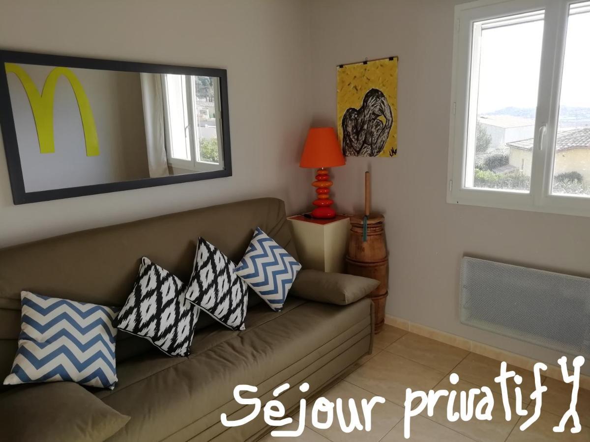 Bed and Breakfast Chez Patrick Roujan Exterior foto